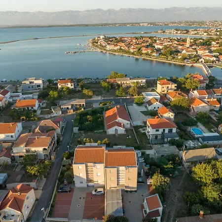 Mlasina-2 By Interhome Nin