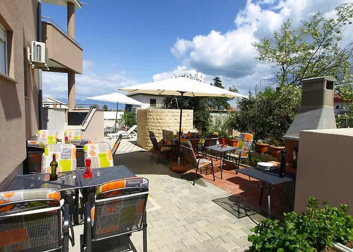 Mlasina-2 By Interhome Appartement Nin