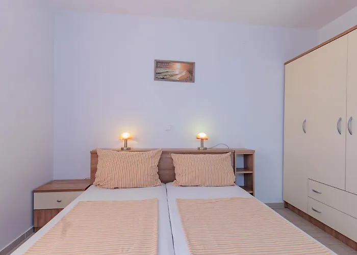 Mlasina-2 By Interhome Nin