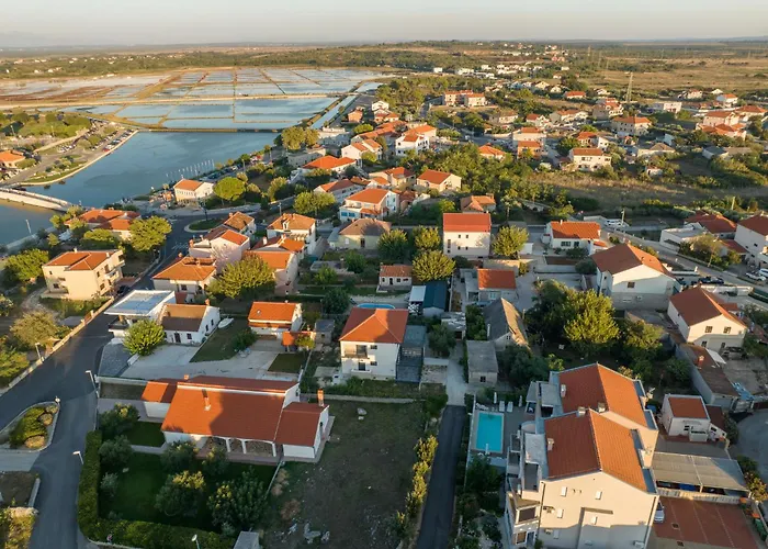 Mlasina-2 By Interhome Nin