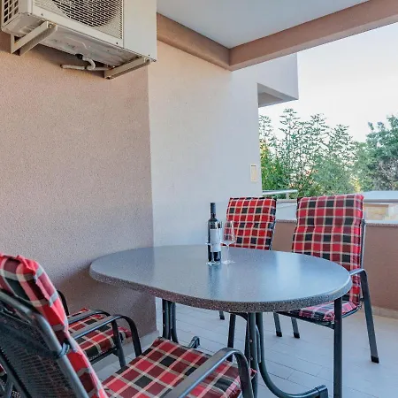 Mlasina-2 By Interhome Apartman