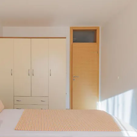 Mlasina-2 By Interhome * Nin