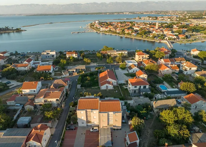 Mlasina-2 By Interhome Nin